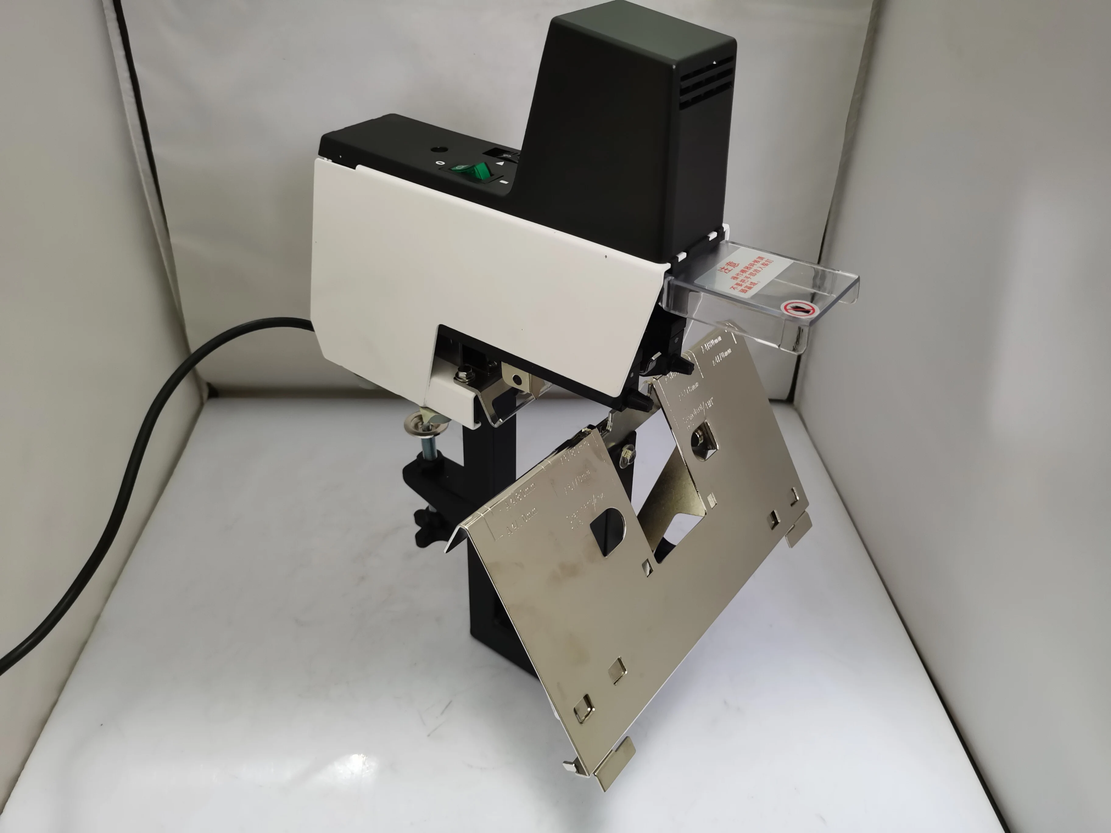 Electric Stapler Heavy - 106 grampeamento de nível elétrico resistente/pontas